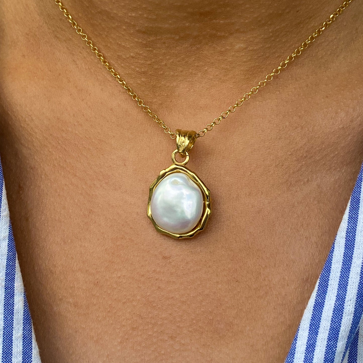 Baroque Pearl Pendant Necklace - John Ross Jewellers