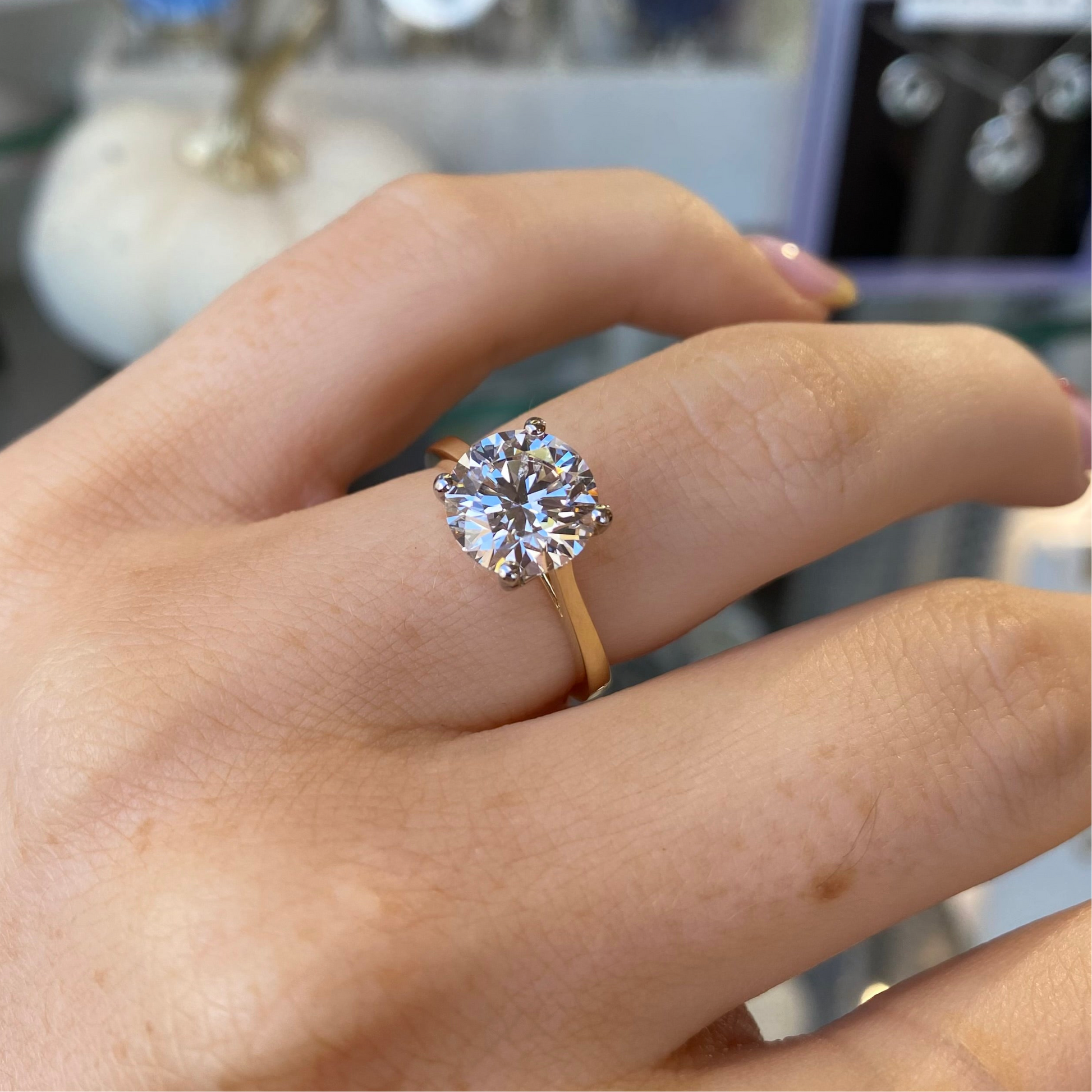 18ct Gold Solitaire Engagement Ring | Certificated Lab 2.51ct - John Ross Jewellers