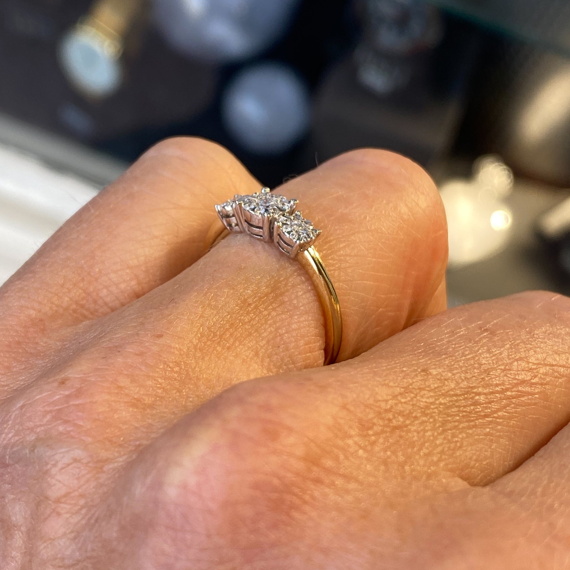 18ct Gold Graduated Diamond Trilogy Engagement Ring | 0.26ct - John Ross Jewellers