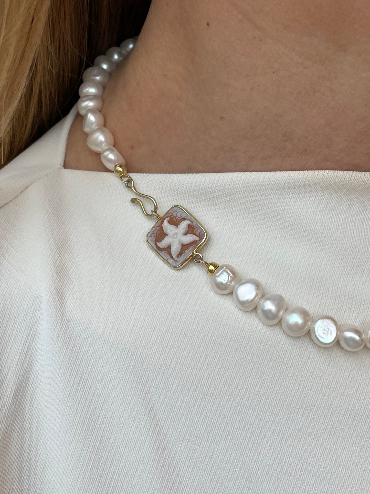 Bruno starfish cameo and freshwater pearl necklace with 8-9mm pearls, 45cm length, elegant jewelry accessory.