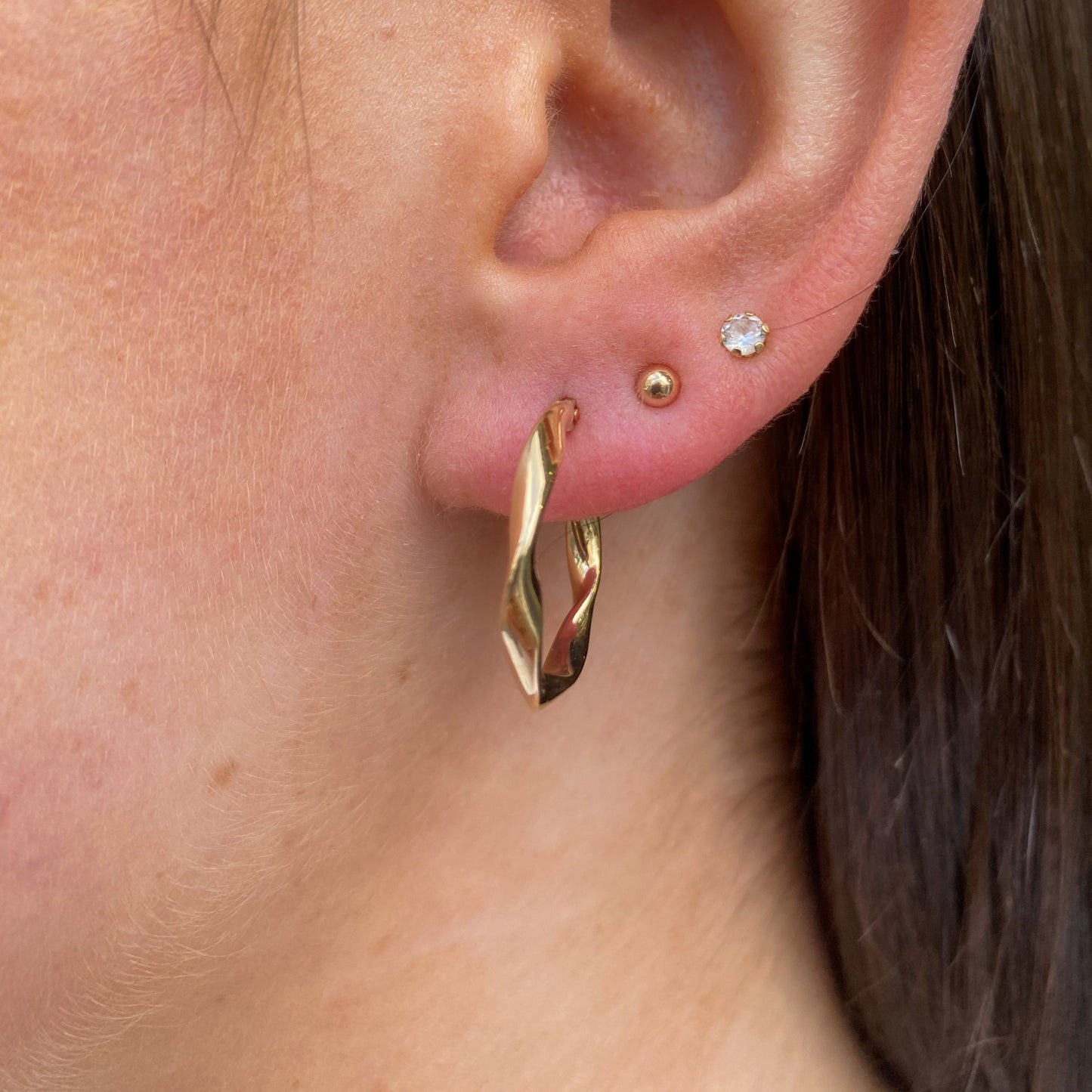 9ct Gold Ribbon Twist Hoop Earrings