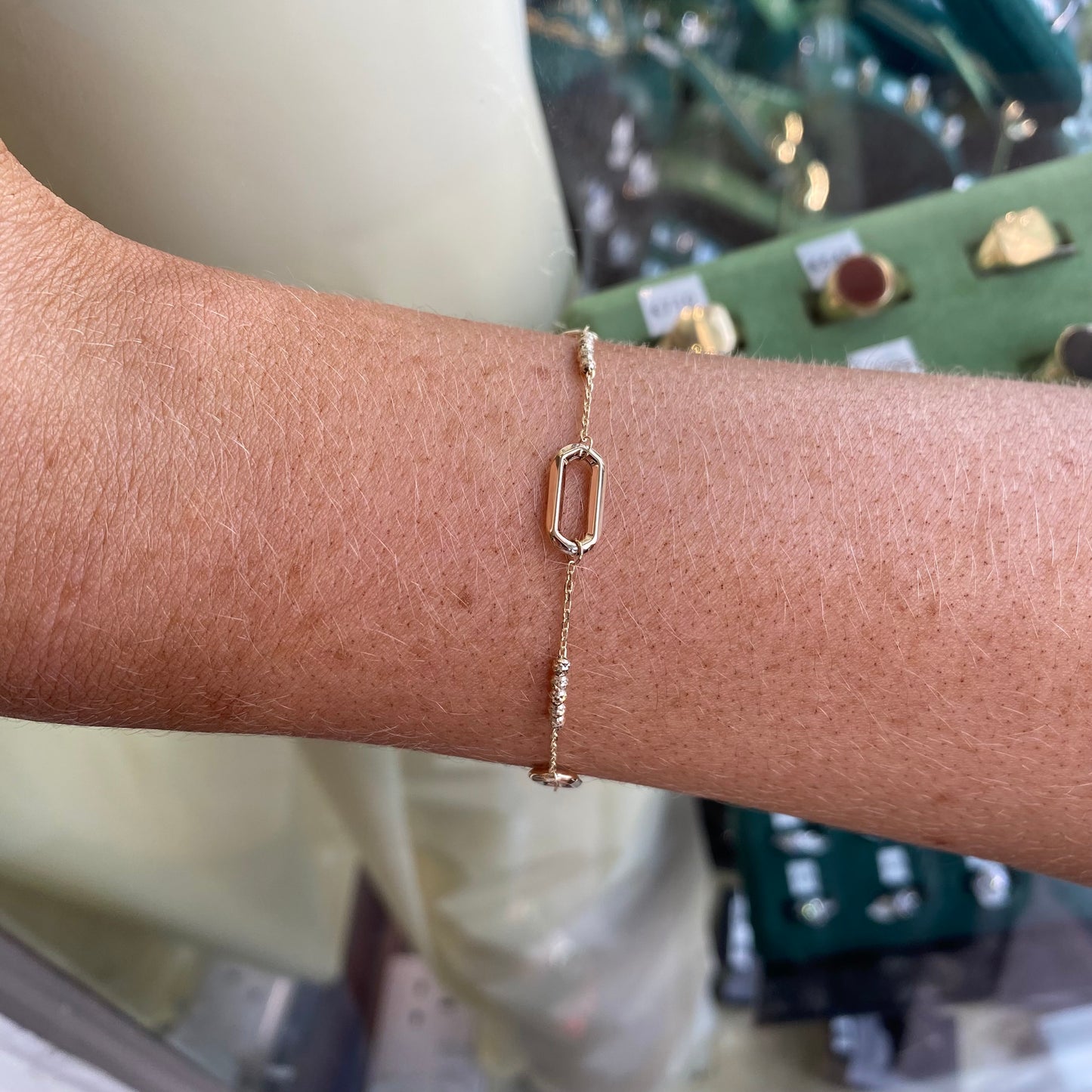 9ct Gold Paperlink & Bead Bracelet | 19cm