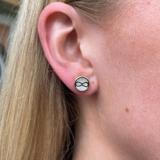 9ct Gold Mother of Pearl Infinity Stud Earrings - John Ross Jewellers