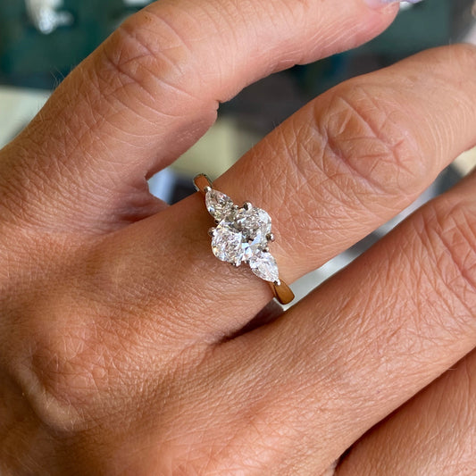 18ct Gold Trilogy Engagement Ring | Certificated Lab 1.37ct