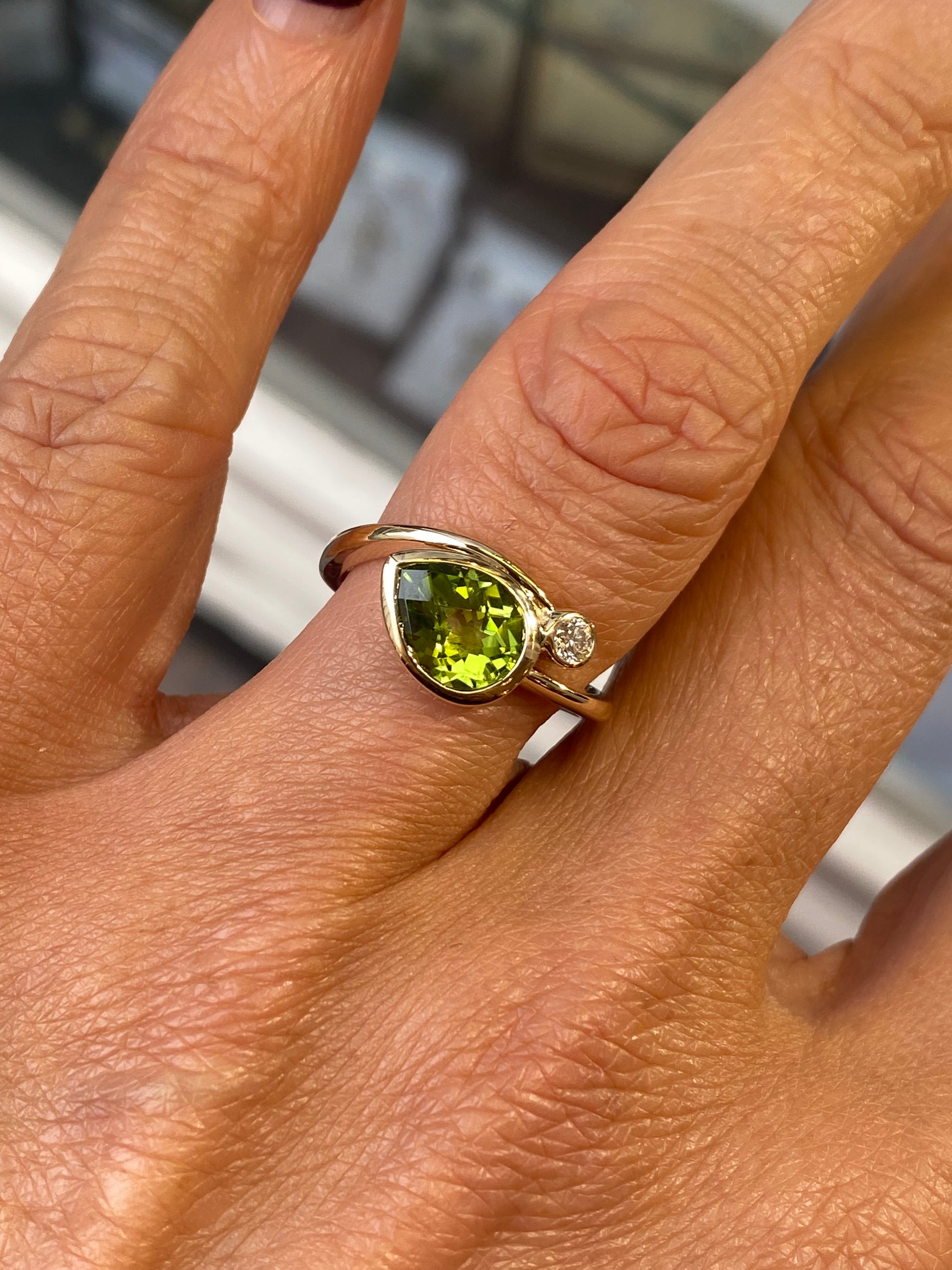 9ct Gold Peridot Diamond Moi et Toi Ring - Main Image