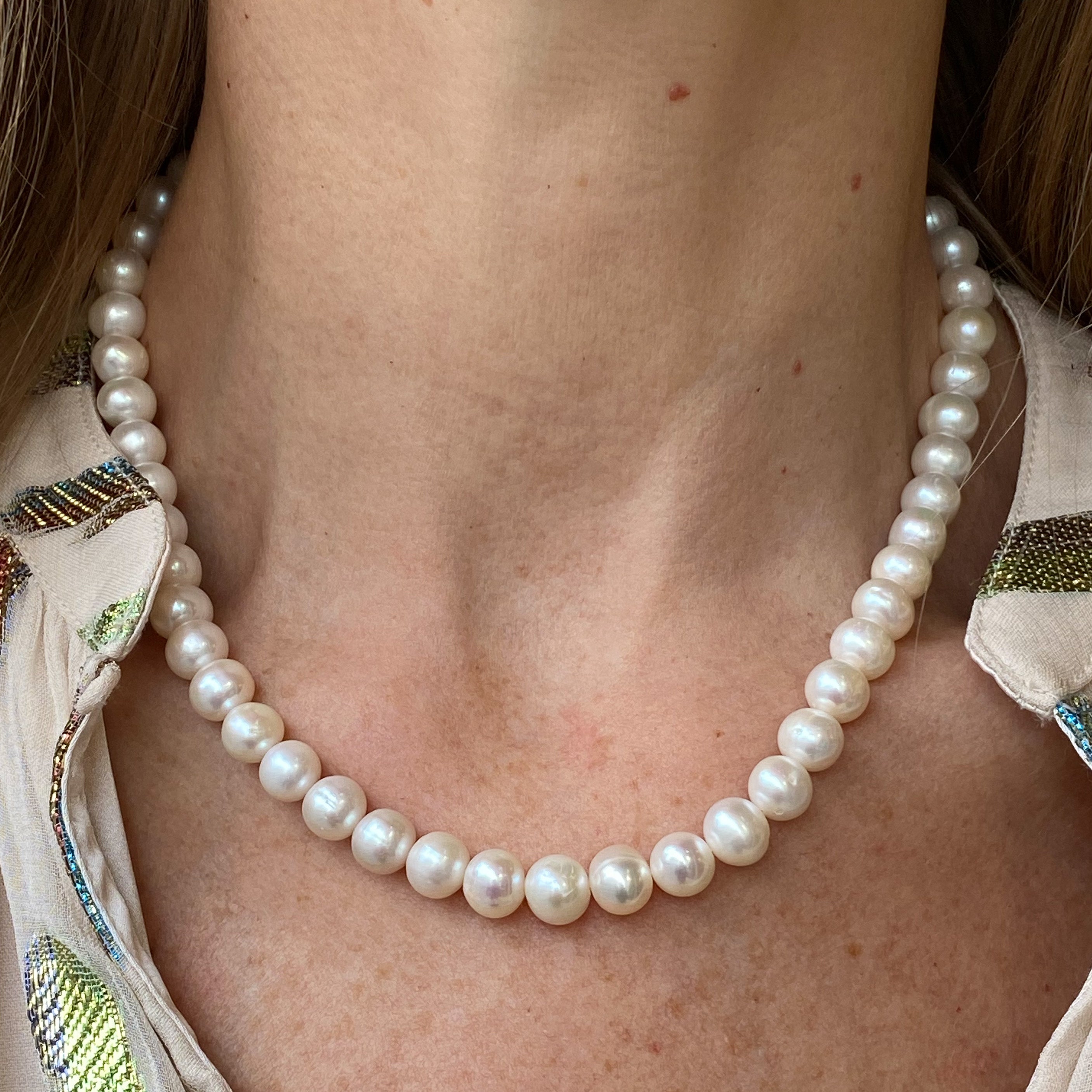 White Pearl Necklace buy 8 - 9 mm