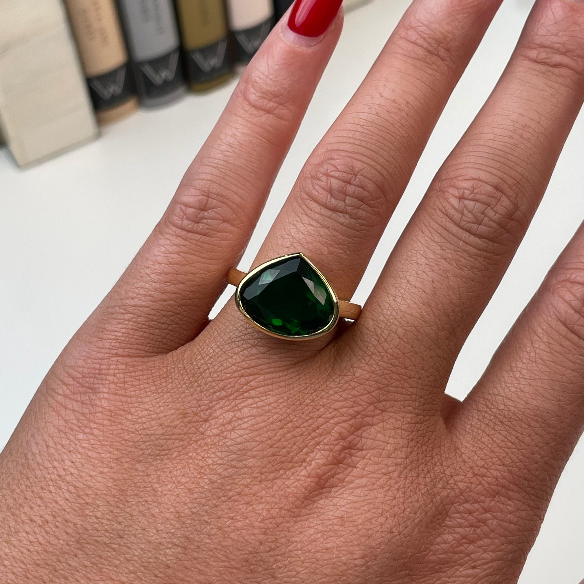 Sunshine Green Bold Ring - John Ross Jewellers