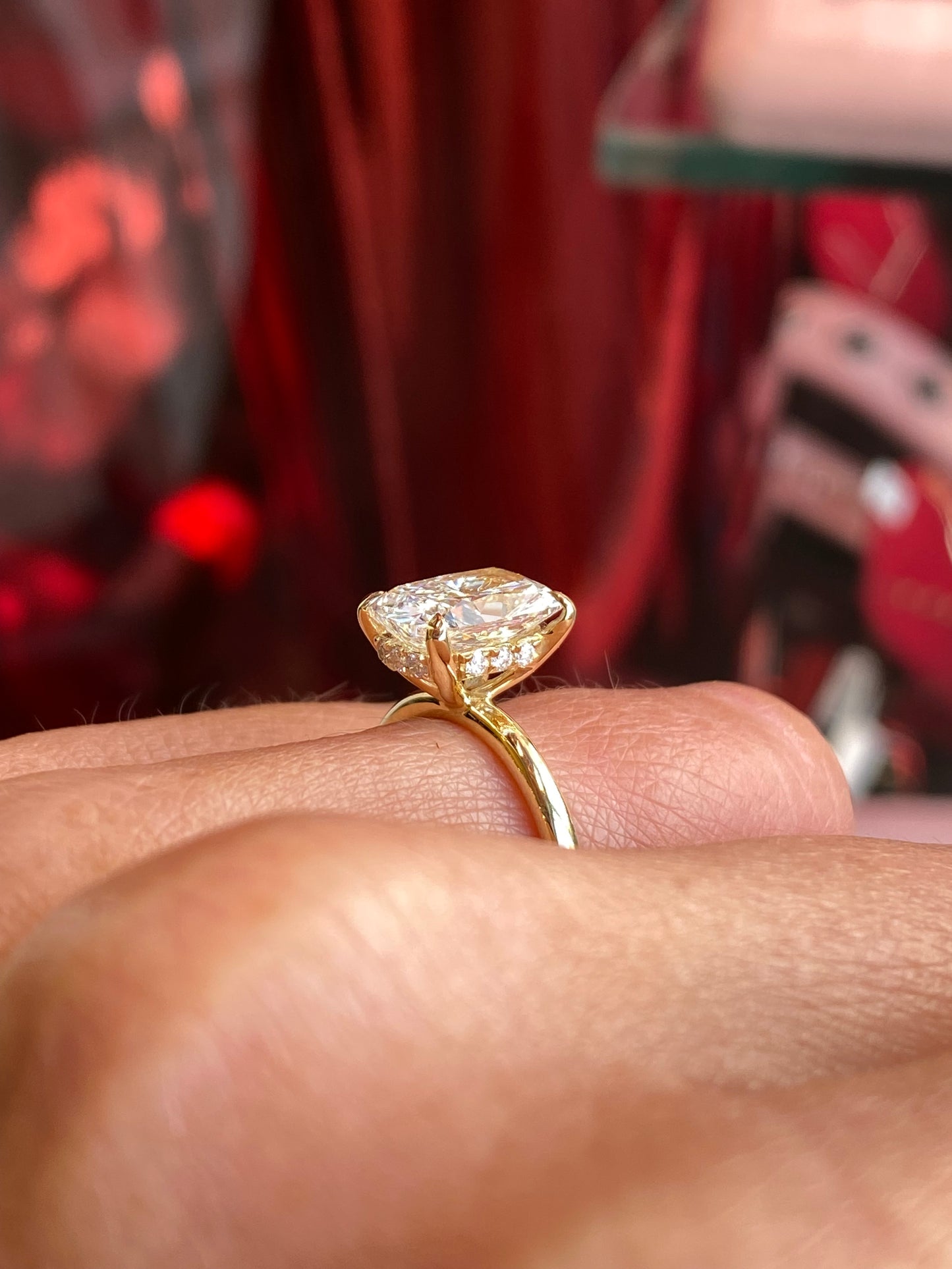 18ct gold radiant solitaire engagement ring with a 3.00ct certified lab-grown diamond from LMJ, showcasing the elegant design and sparkle.