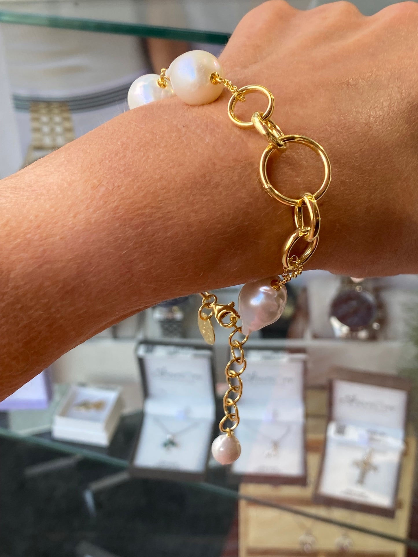 Baroque Pearl Bracelet | Idra - John Ross Jewellers