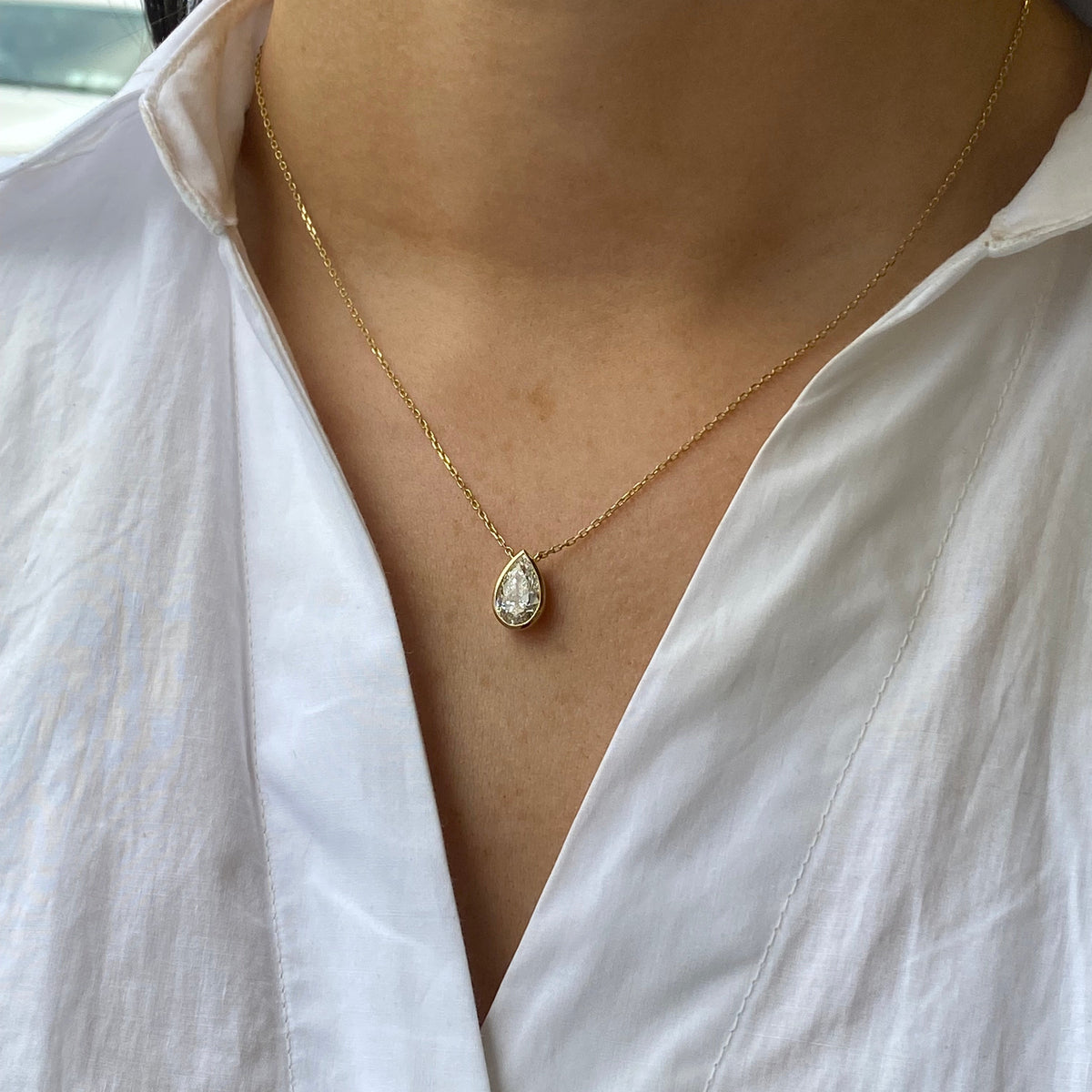 9ct Gold Bezel Set Pear Cut Solitaire Necklace | 2.00ct Lab Grown IGI Cert