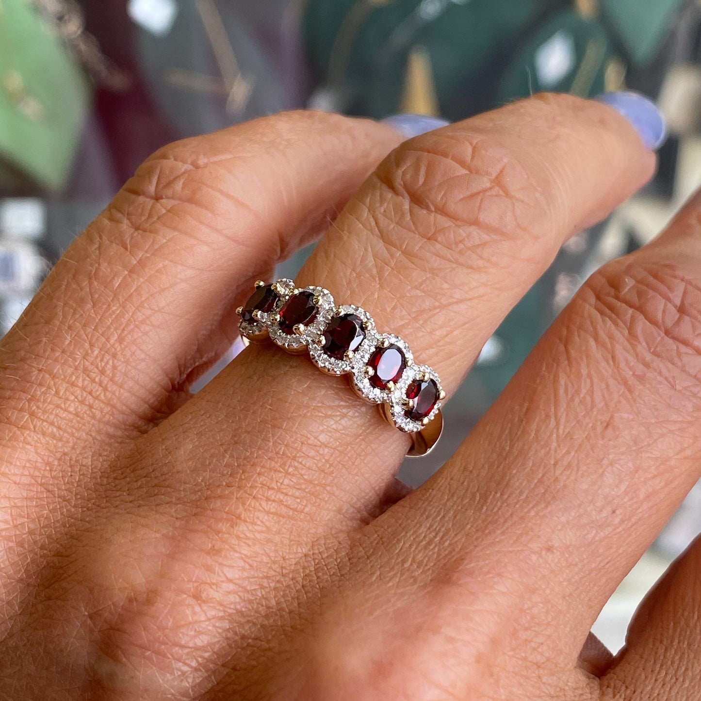 9ct Gold Oval Garnet & Diamond Garland Ring