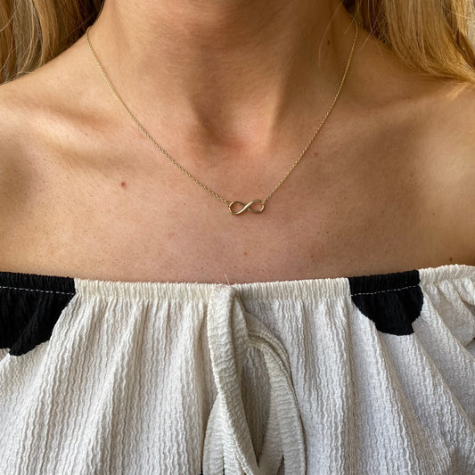 9ct Gold Infinity Necklace - John Ross Jewellers