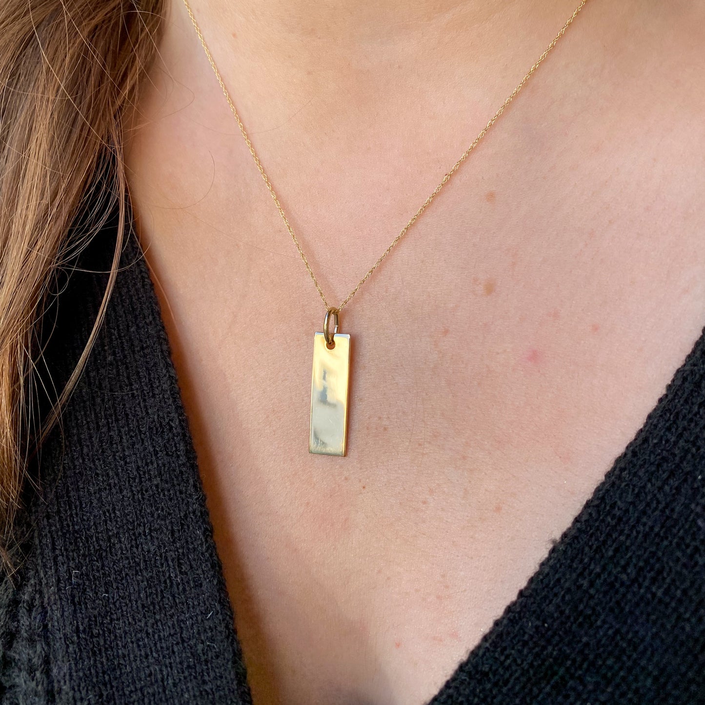 9ct Gold Rectangular Disc Necklace | 25mm - John Ross Jewellers