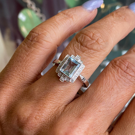 9ct White Gold Blue Topaz & Diamond Ring