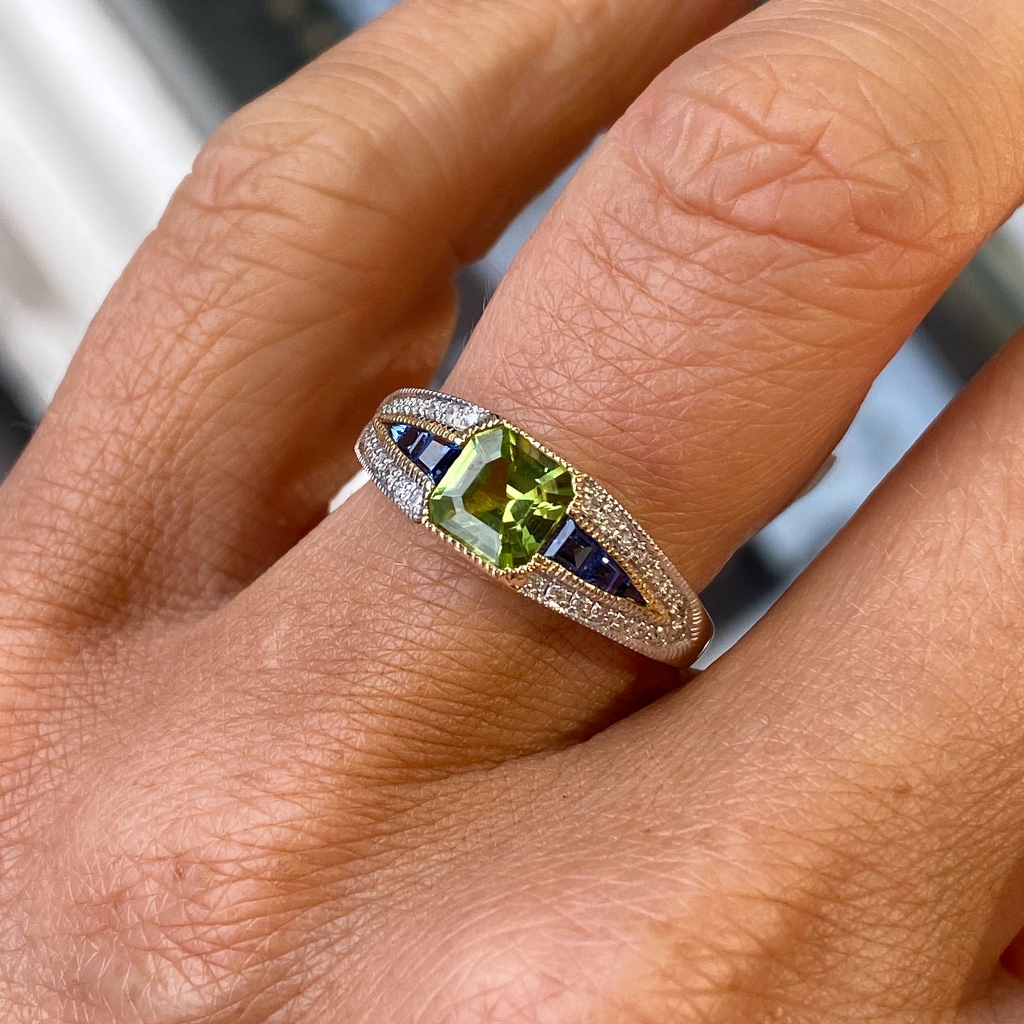 9ct Gold Peridot, Sapphire & Diamond Band Ring