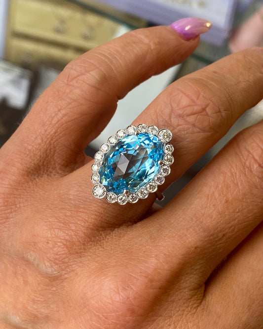 18ct White Gold Blue Topaz & Diamond Statement Ring