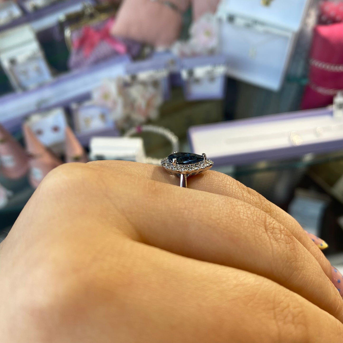 9ct White Gold London Blue Topaz & Diamond Ring