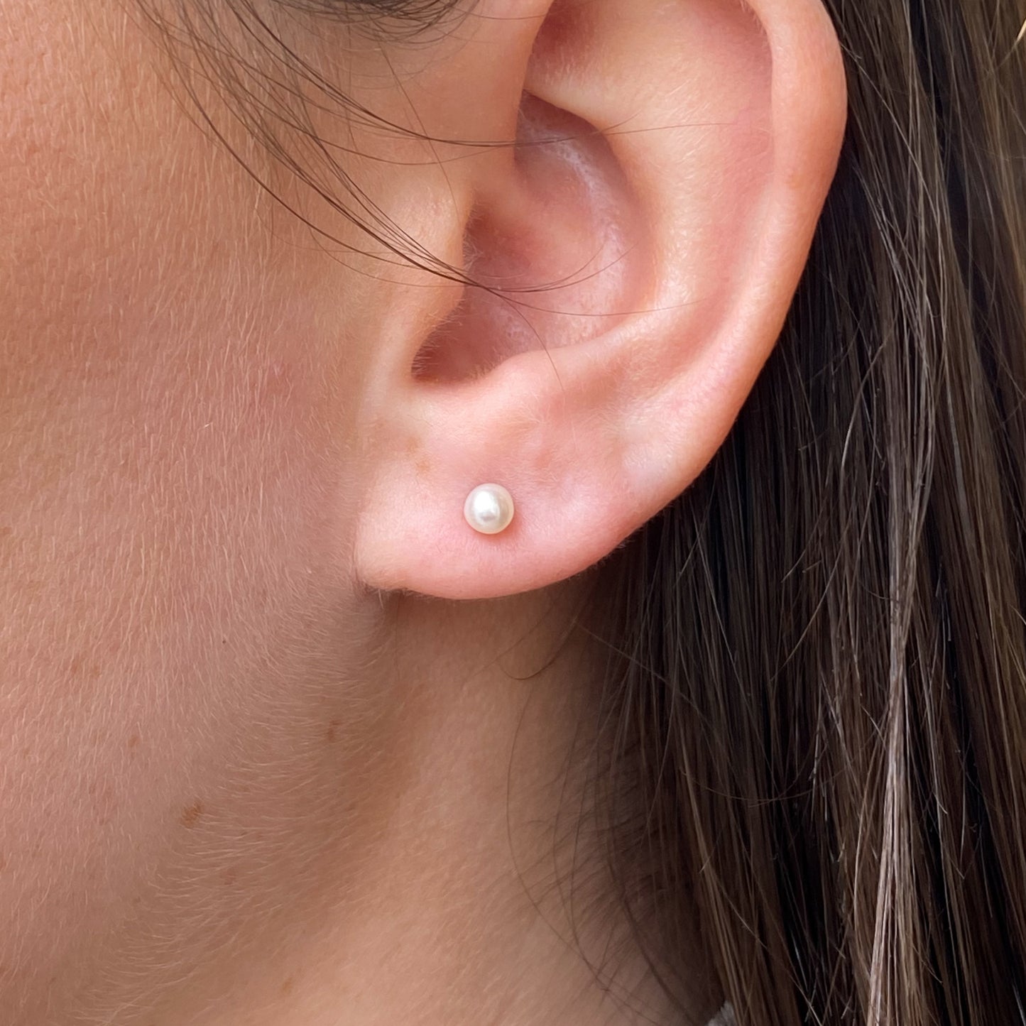 Silver Freshwater Pearl Stud Earrings | 4.0-4.5mm - John Ross Jewellers