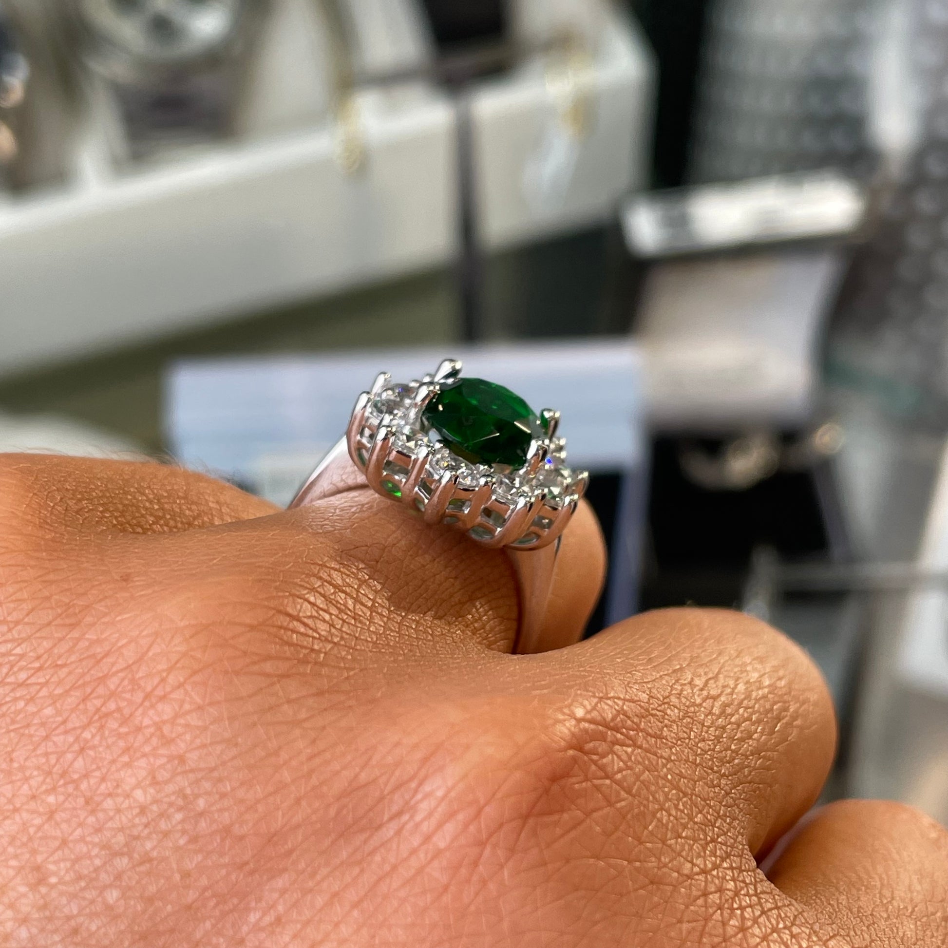 Silver Emerald Green Diana Ring - John Ross Jewellers