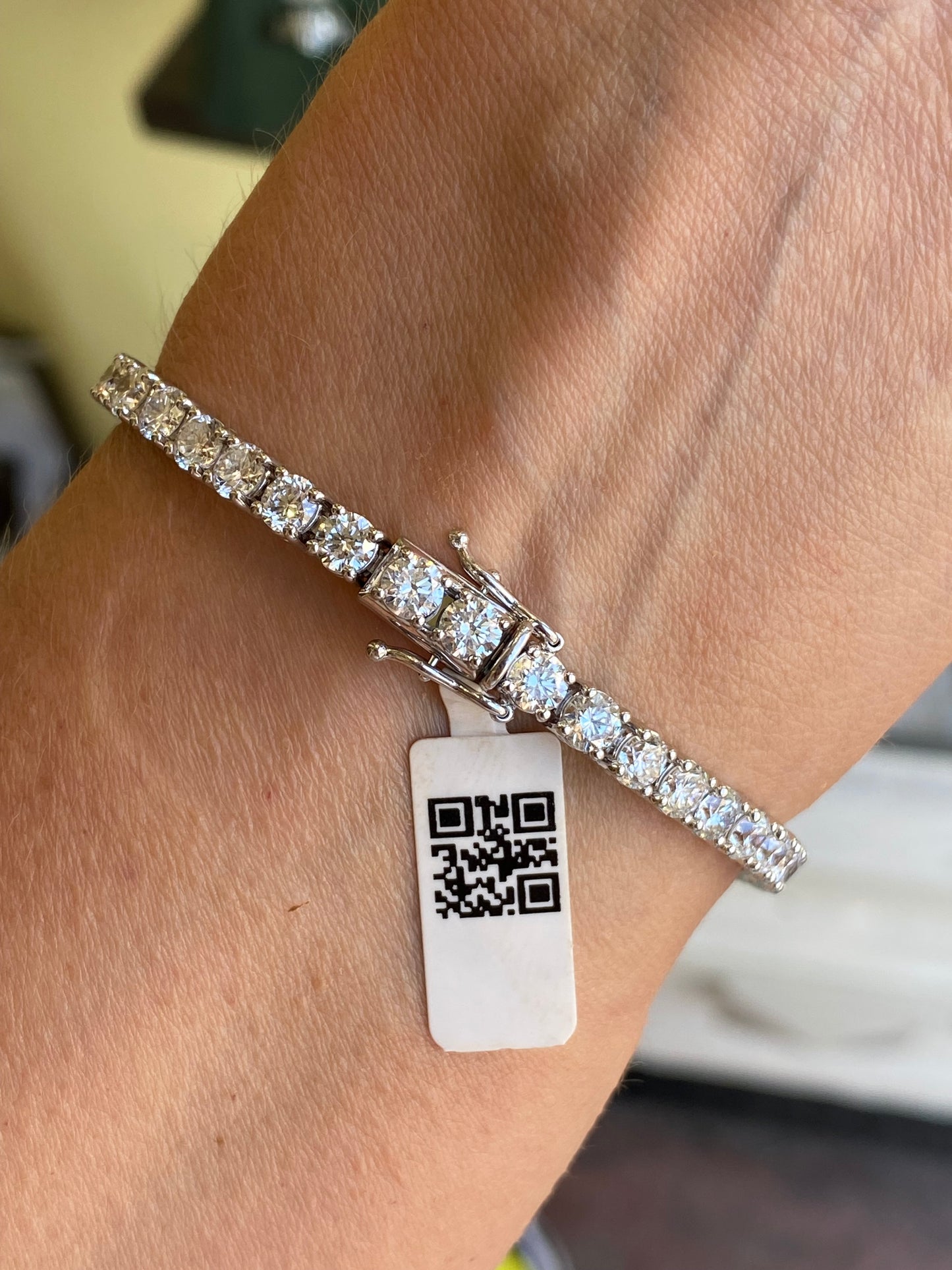 18ct White Gold Line Bracelet | Lab Grown 10.00ct