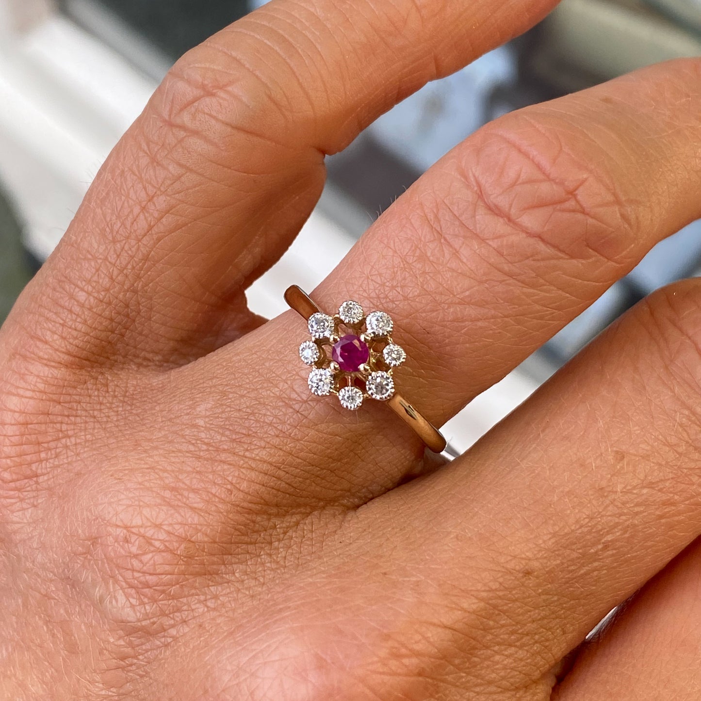 9ct Gold Pretty Ruby & Diamond Cluster Ring