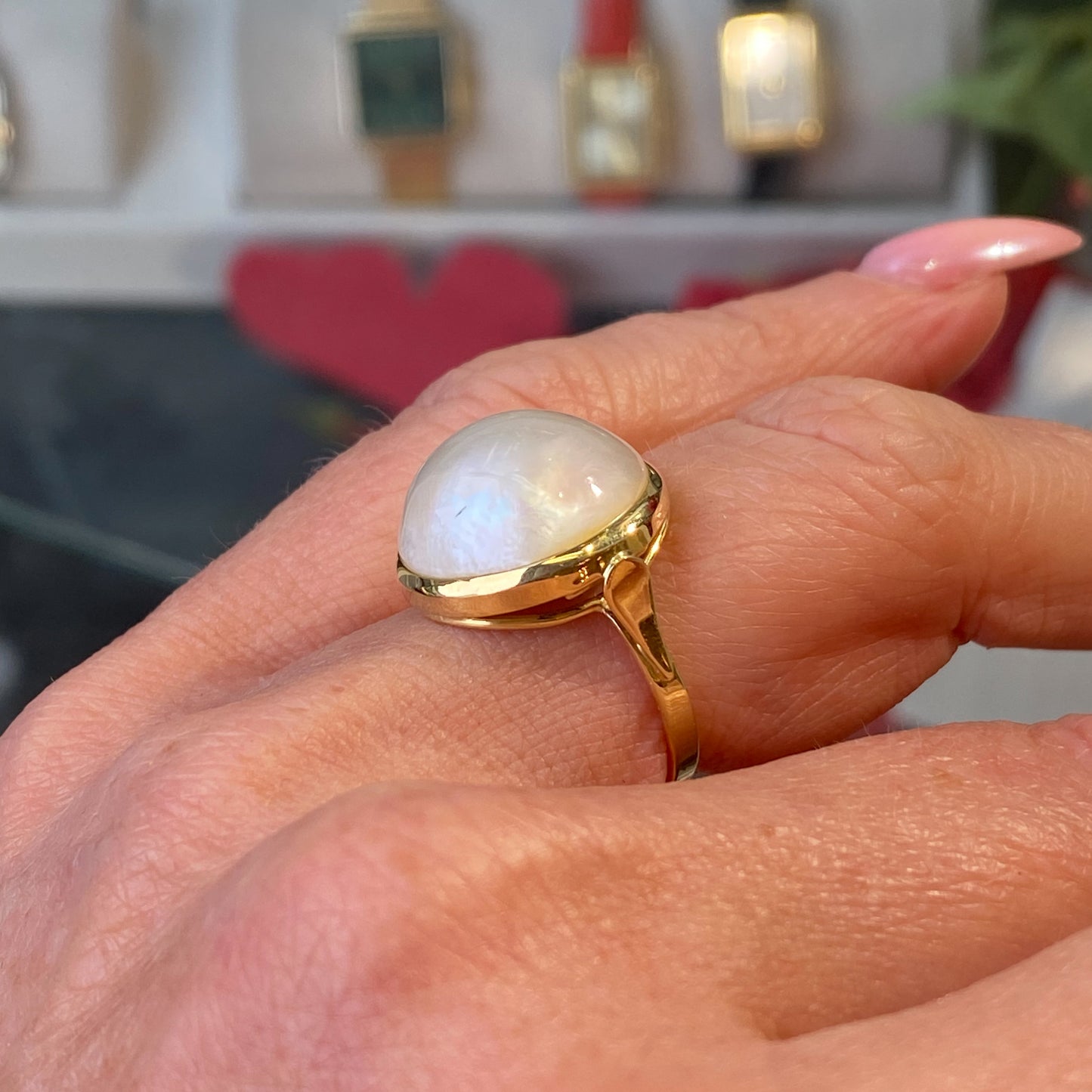 18ct Gold Mabé (Penguin) Pearl Ring | 16mm - John Ross Jewellers