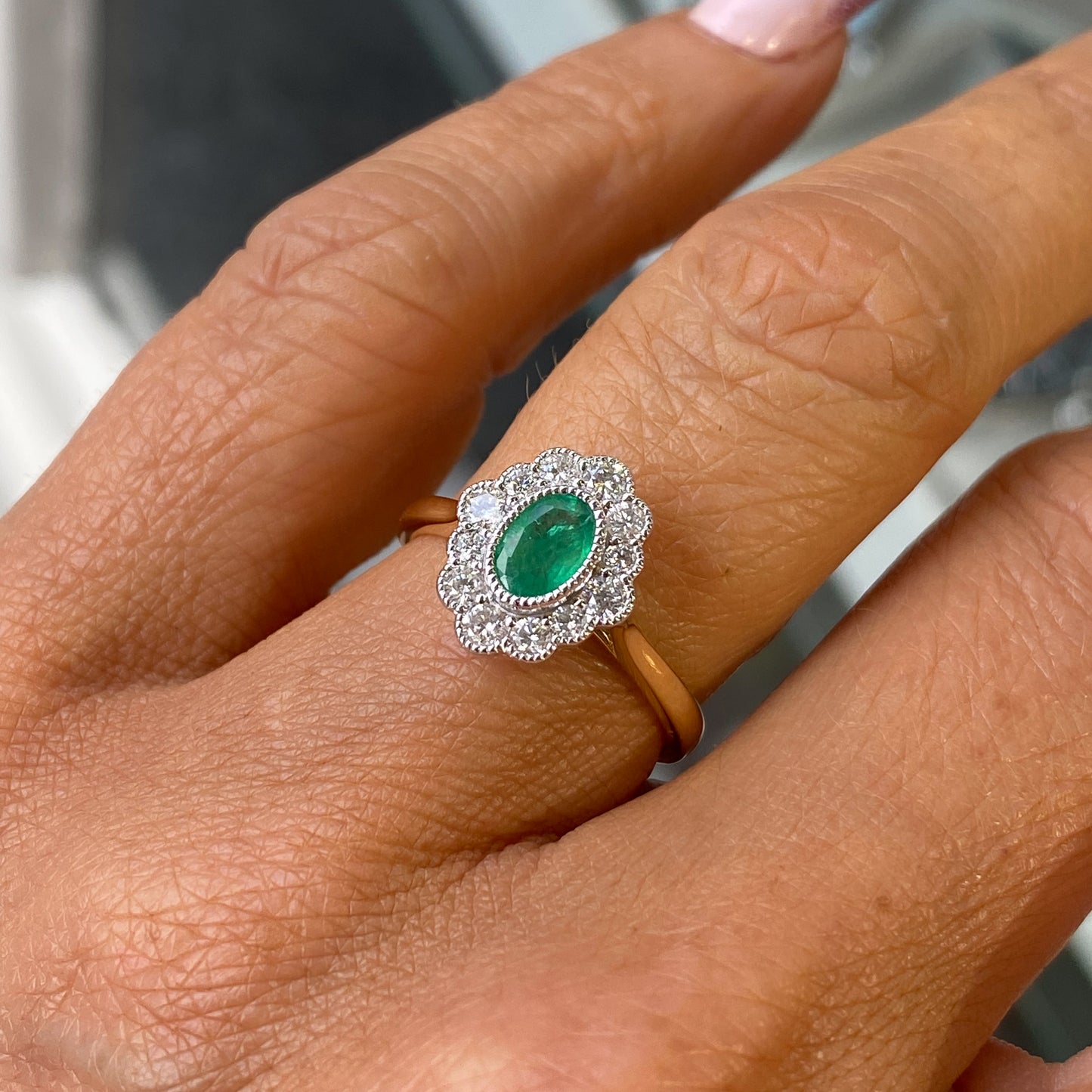 18ct Gold Emerald & Diamond Cluster Ring