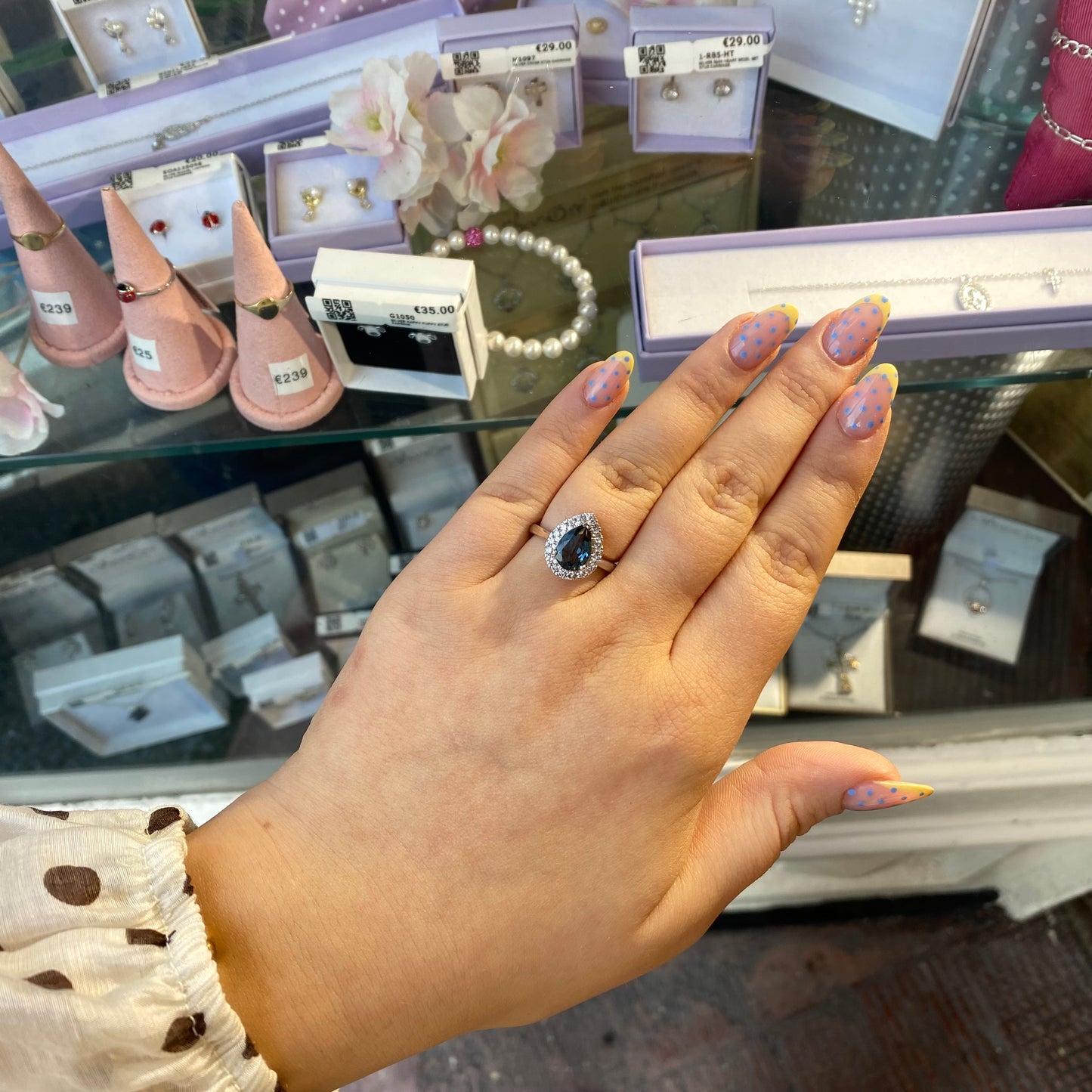 9ct White Gold London Blue Topaz & Diamond Ring