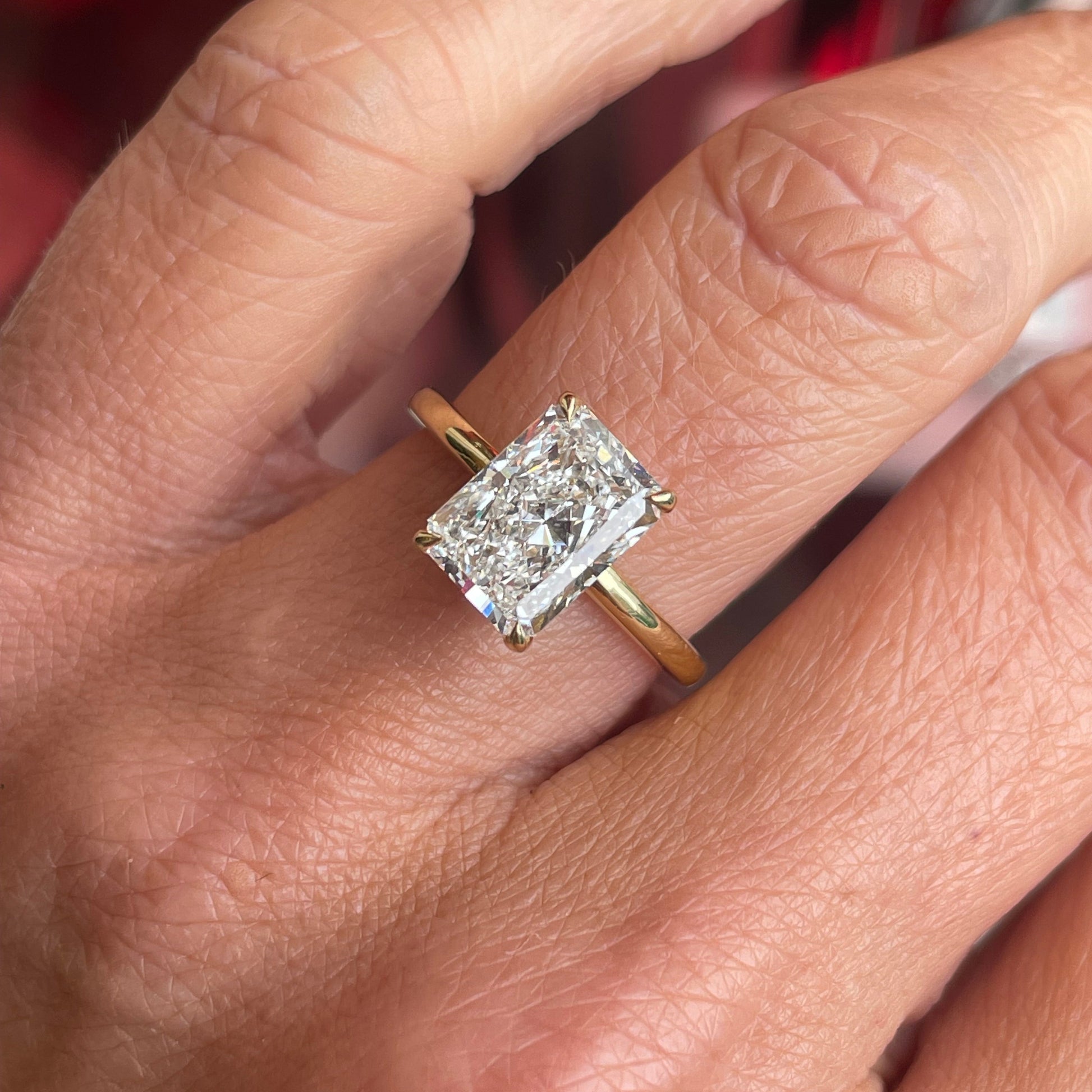 18ct Gold Radiant Solitaire Engagement Ring | 3.01ct Certificated Lab - John Ross Jewellers