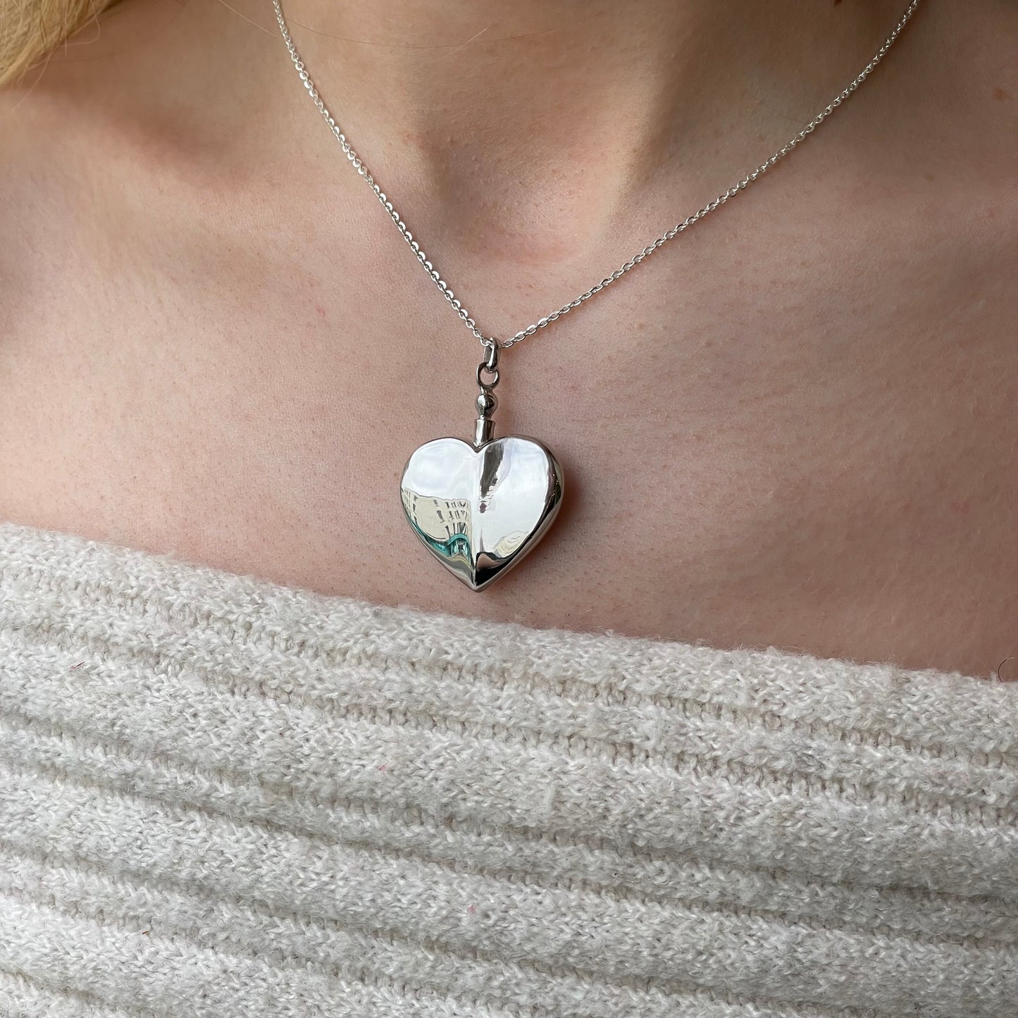 Silver Sculpted Heart Ash Locket Necklace