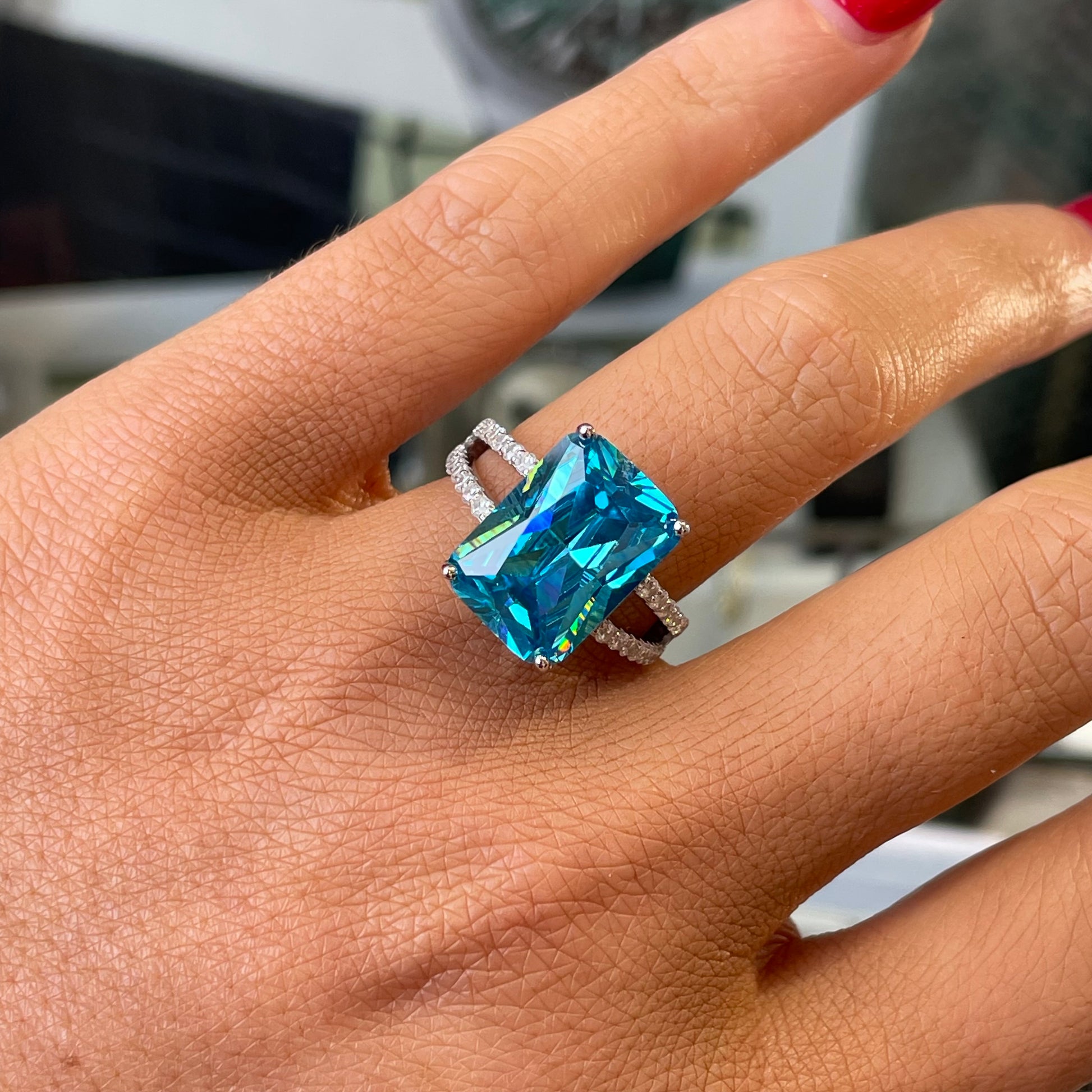 Silver Aqua Solitaire Ring - John Ross Jewellers