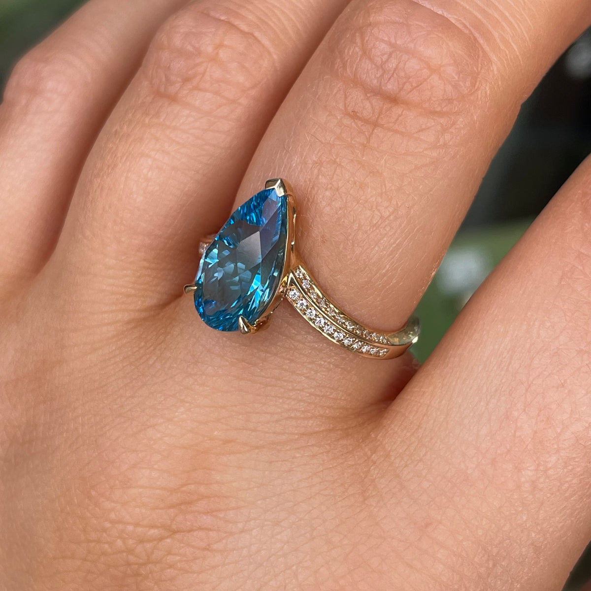 9ct Gold Swiss Blue Topaz & Diamond Ring