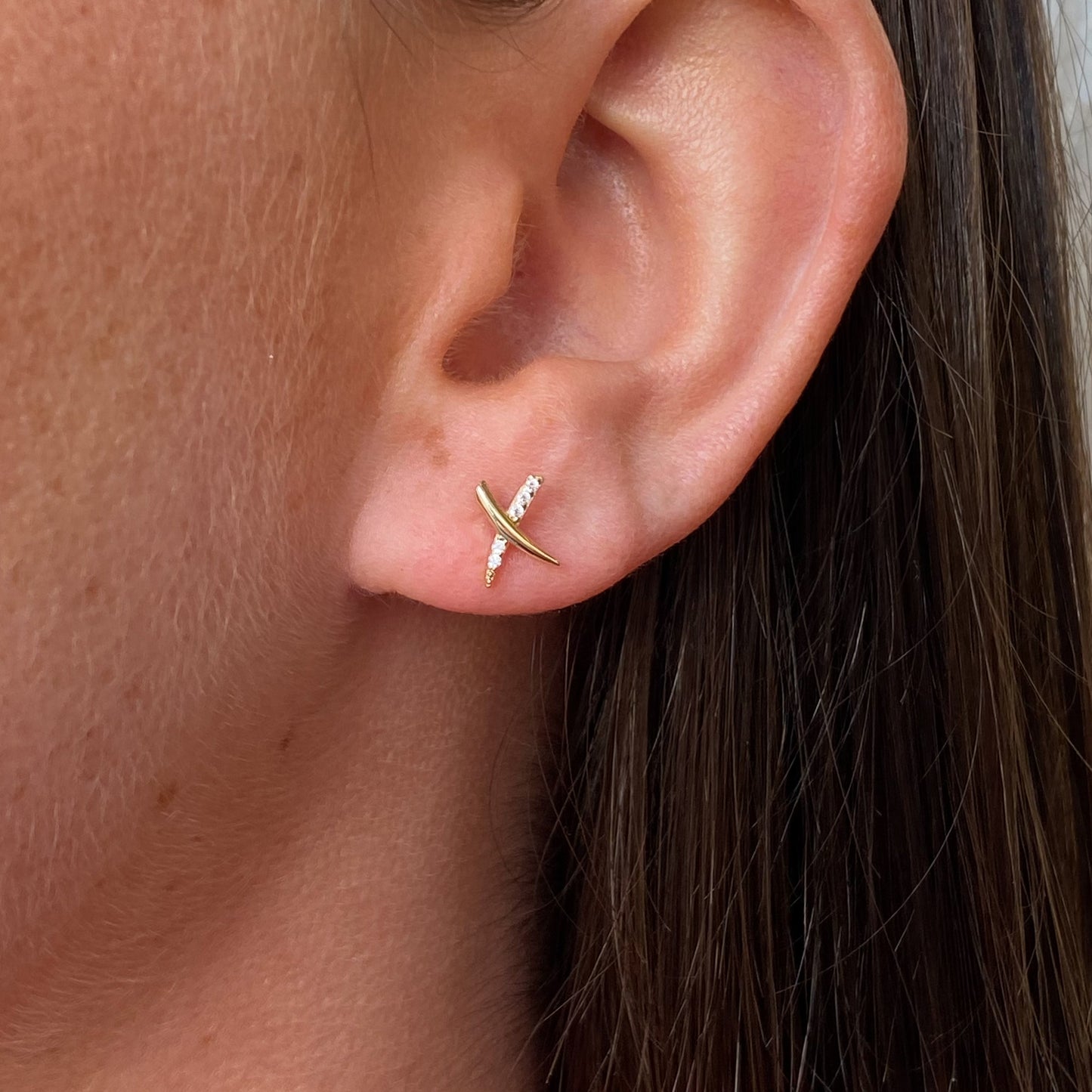 9ct Gold CZ Kiss Stud Earrings - John Ross Jewellers