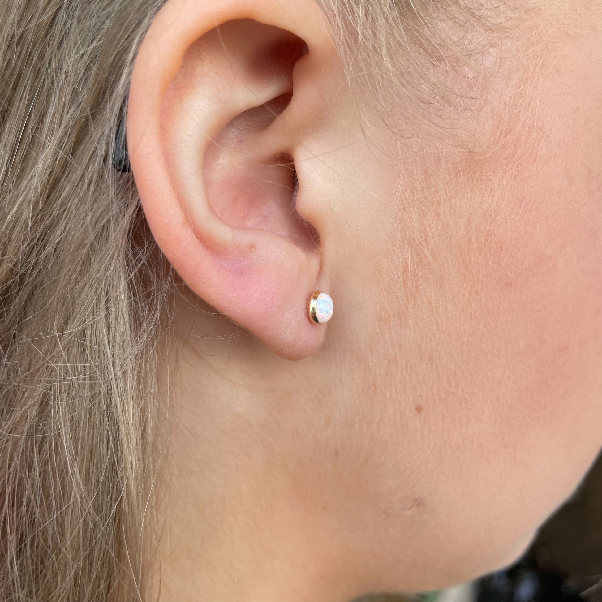 9ct Gold Round Opal Stud Earrings - John Ross Jewellers