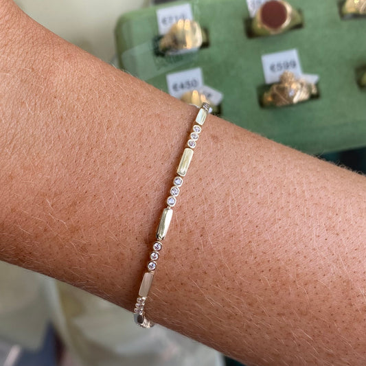9ct Gold Bar & CZ Line Bracelet | 19cm