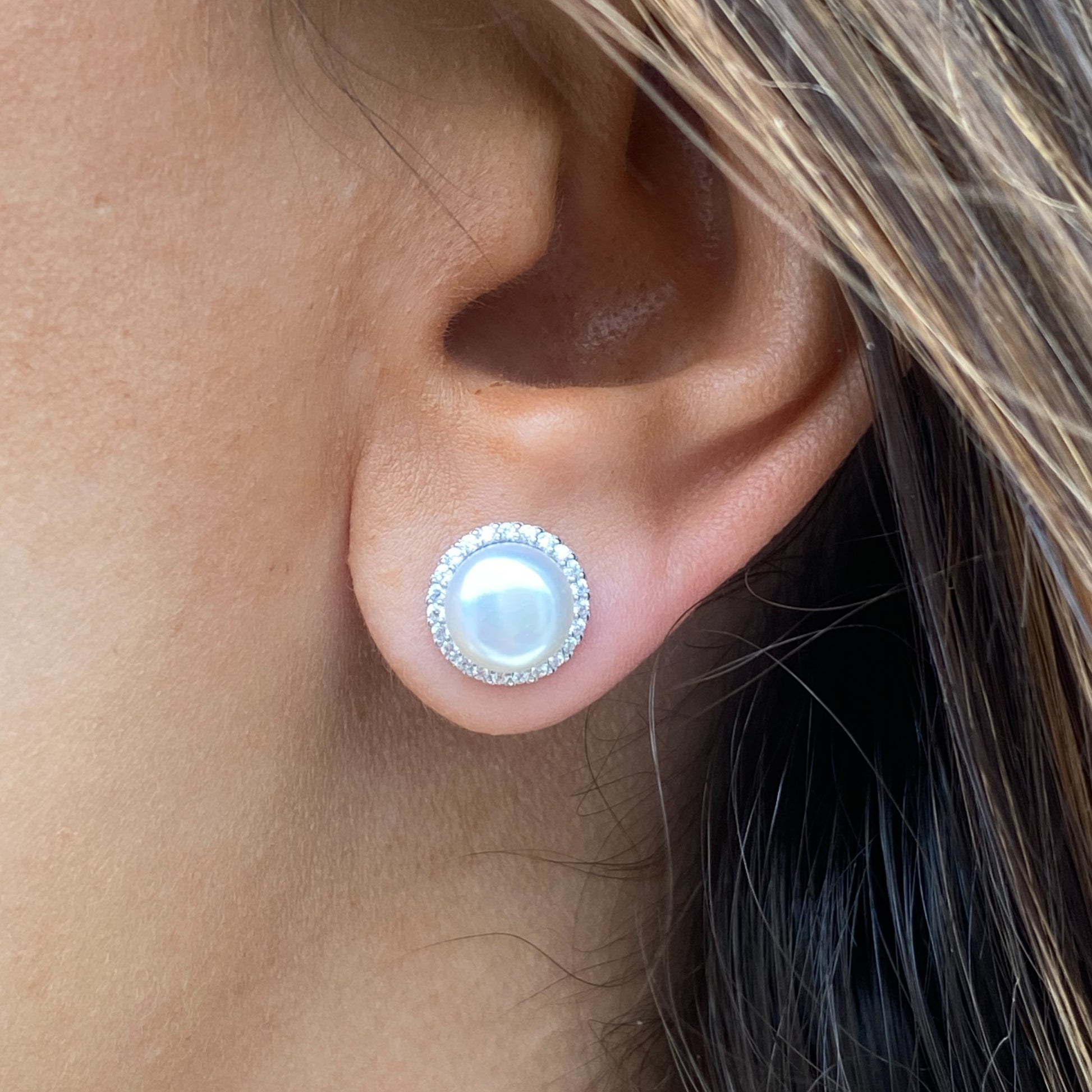 Silver Freshwater Pearl & CZ Stud Earrings - John Ross Jewellers