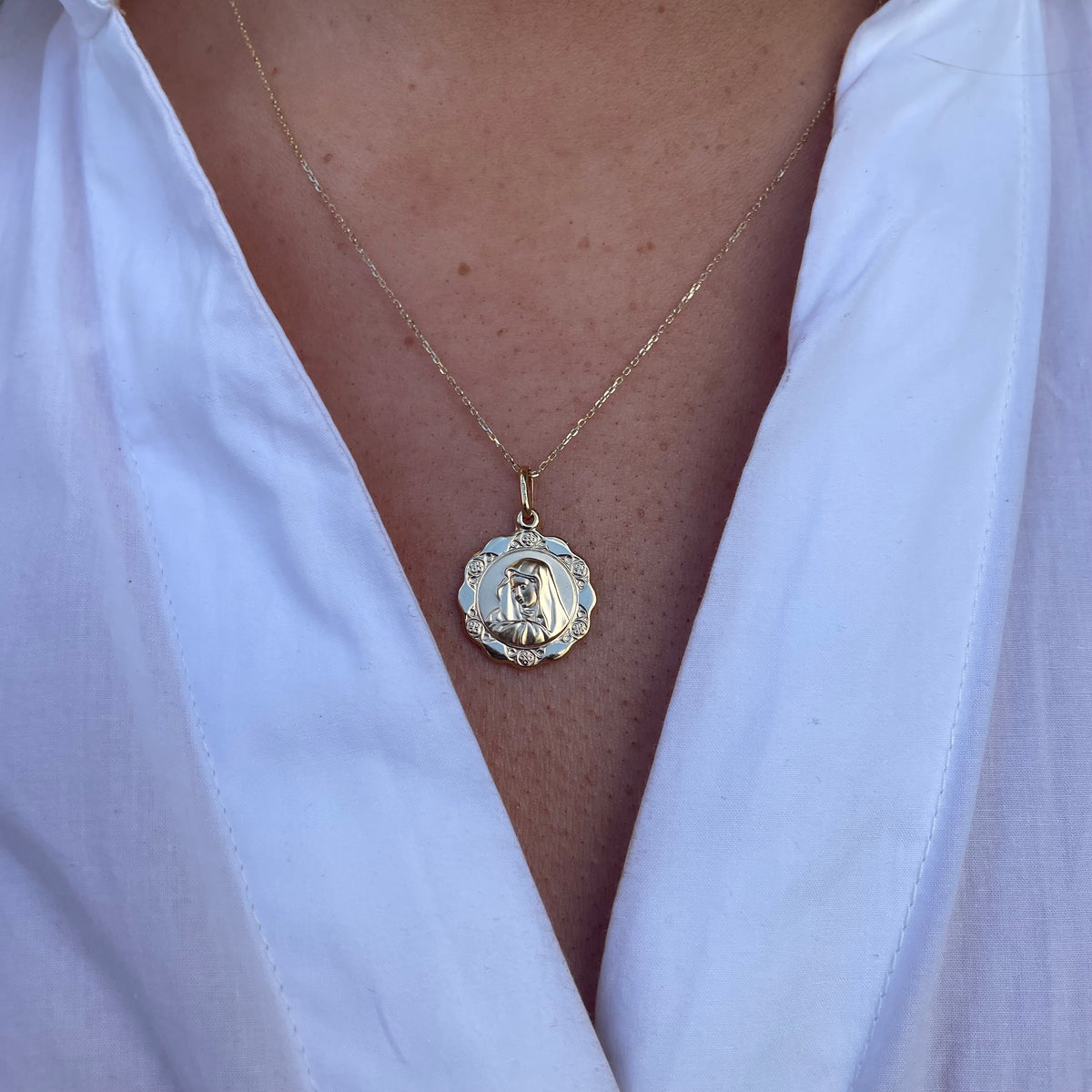 9ct Gold Madonna Medal Necklace