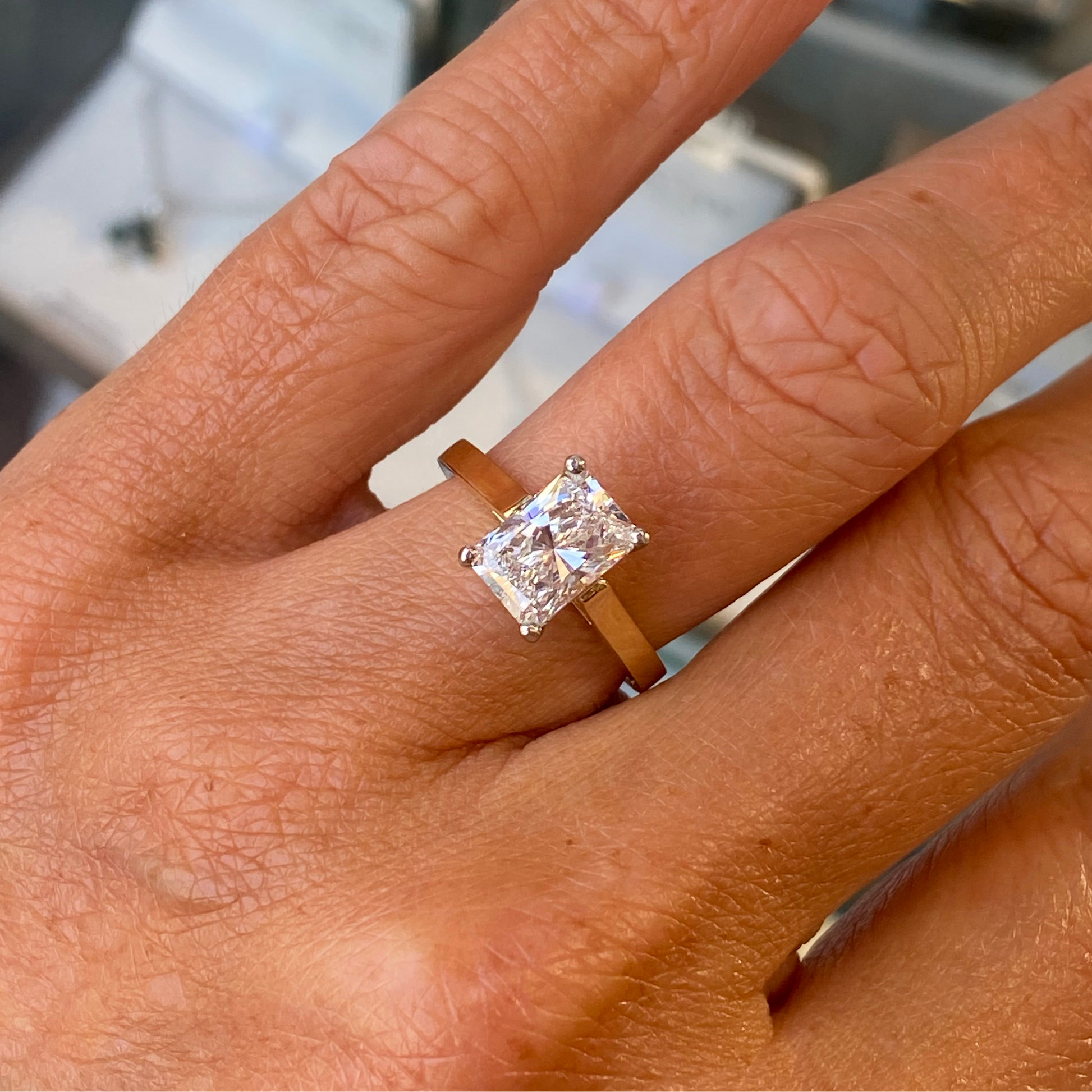 18ct Gold Solitaire Engagement Ring | Certificated Lab Radiant Cut 2.01ct - John Ross Jewellers