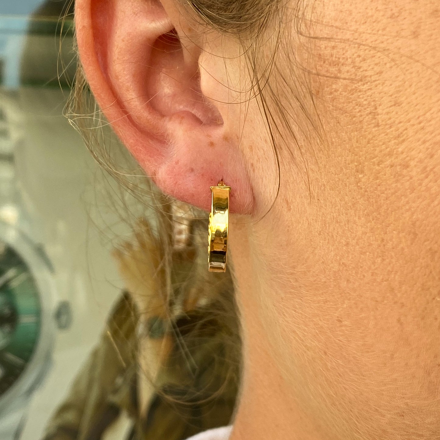 9ct Gold Diamond Cut Inside Hoop Earrings | Oval - John Ross Jewellers