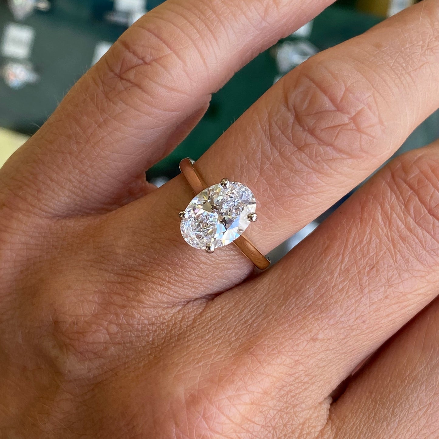 18ct Gold Oval Solitaire Engagement Ring | 2.50ct Certificated Lab