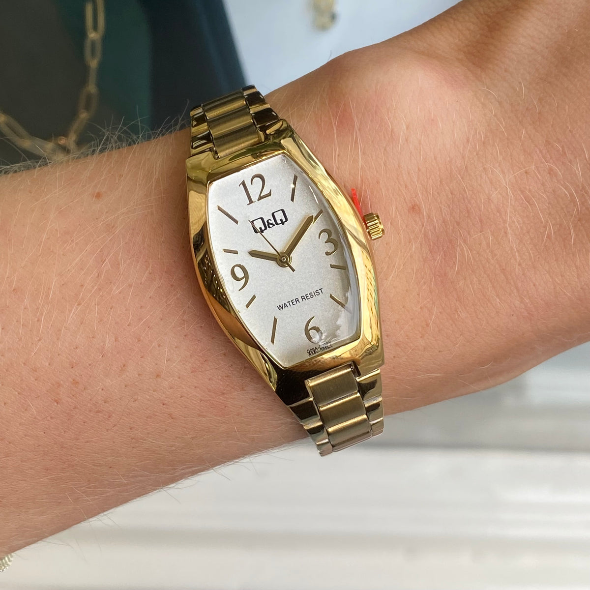 Q&Q Ladies Gold Three-Link Rectangular Watch