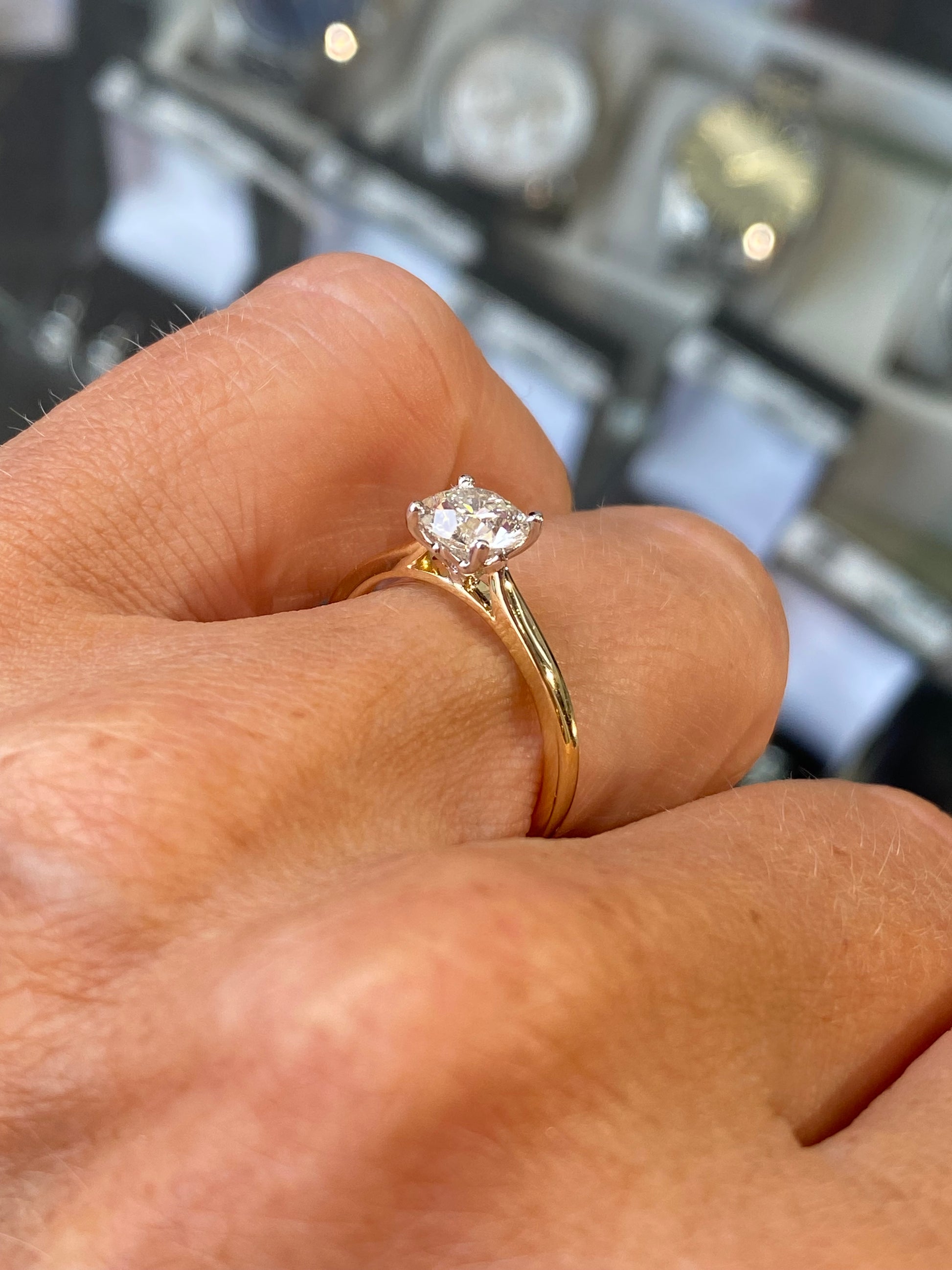 18ct Gold Diamond Solitaire Engagement Ring | 1.00ct Certificated - John Ross Jewellers