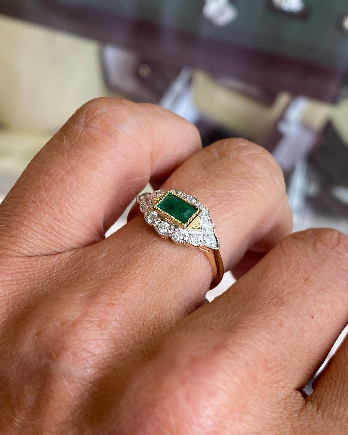 9ct Gold Emerald & Diamond Ring