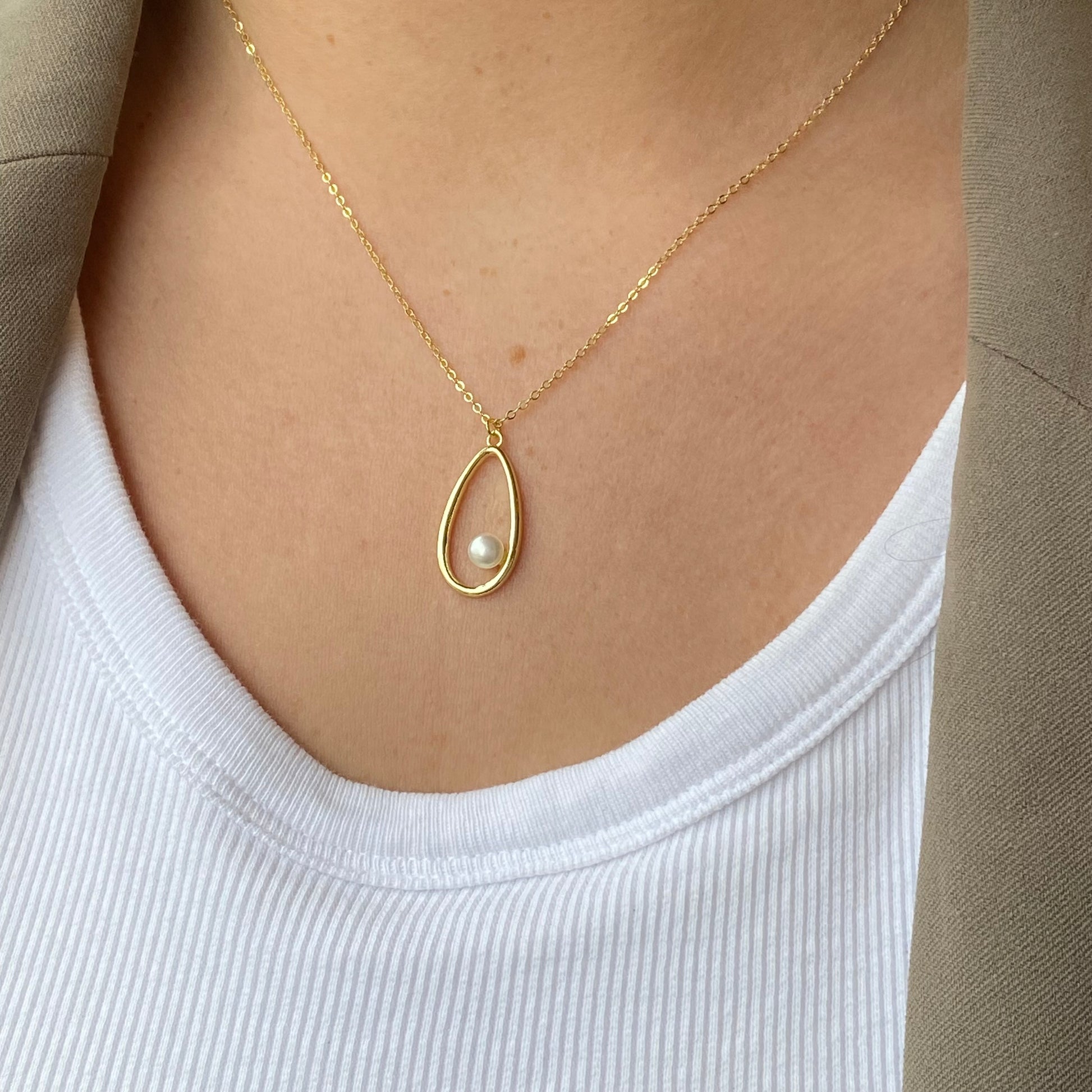 Sunshine Pearl Teardrop Necklace | 43cm - John Ross Jewellers