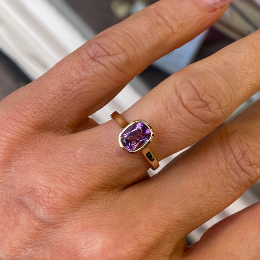 9ct Gold Bezel Radiant Ring - Amethyst