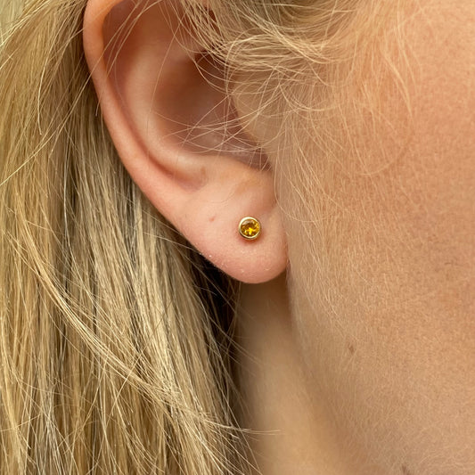 9ct Gold Bezel Set Round Imperial Topaz Stud Earrings | 3mm