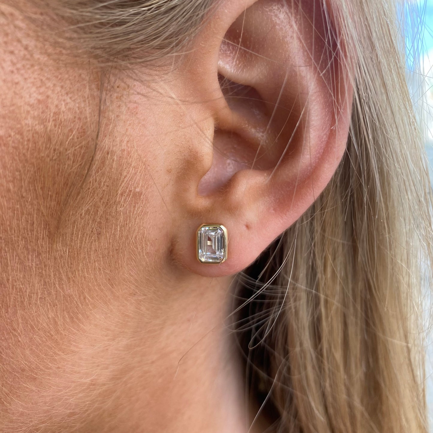 9ct Gold Emerald Cut CZ Stud Earrings