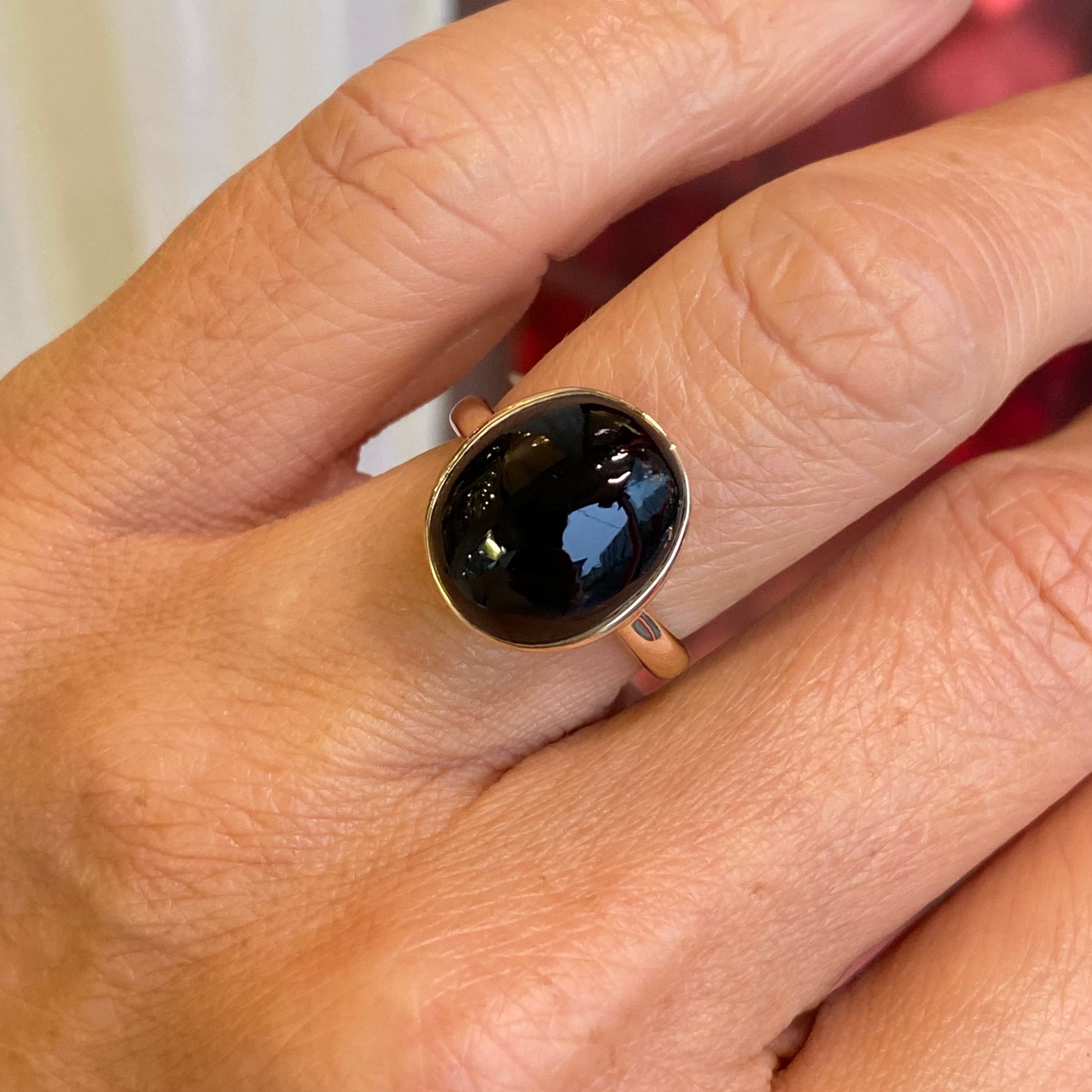 9ct Gold Onyx Oval Ring - John Ross Jewellers