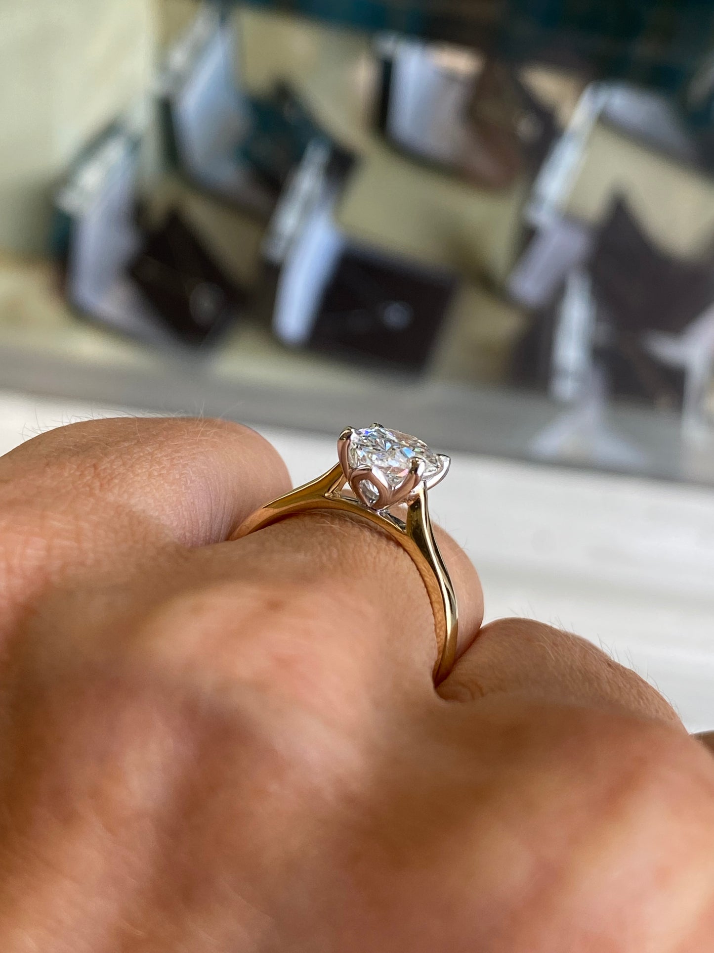 18ct Gold Oval Solitaire Engagement Ring | Lab 2.01ct Certificated
