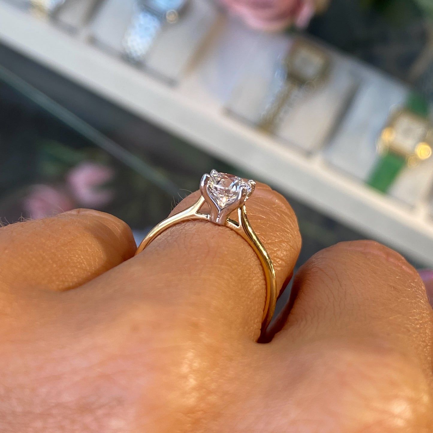 18ct Gold Diamond Solitaire Engagement Ring | 0.95ct DSI1 Certificated - John Ross Jewellers